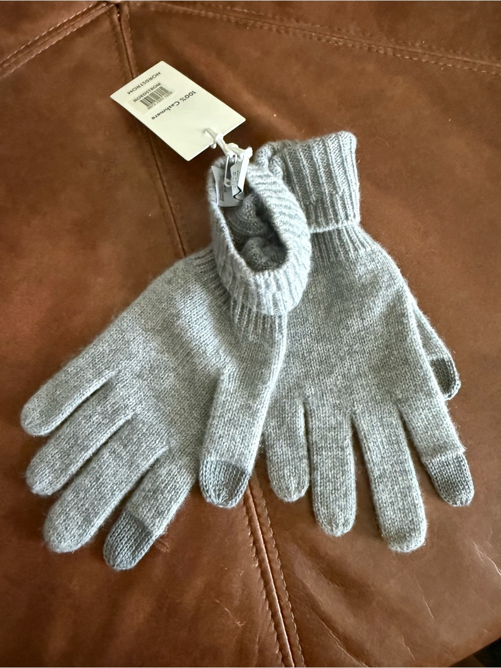 Nordstrom Light Gray Knit Cashmere-Blend Gloves